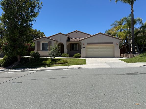 556 Rocking Horse Dr