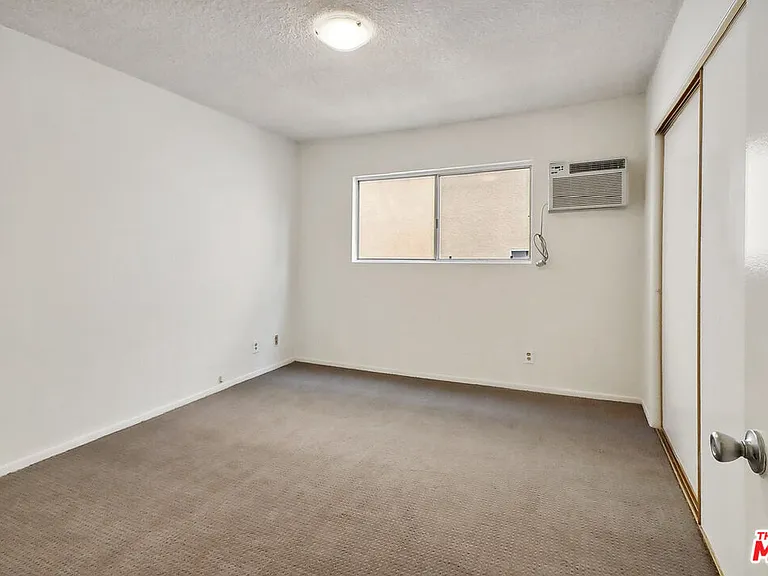 10980 Ohio Ave #101 — Photo 16