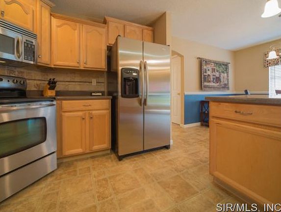 5th image of 132 Oak Hill Dr