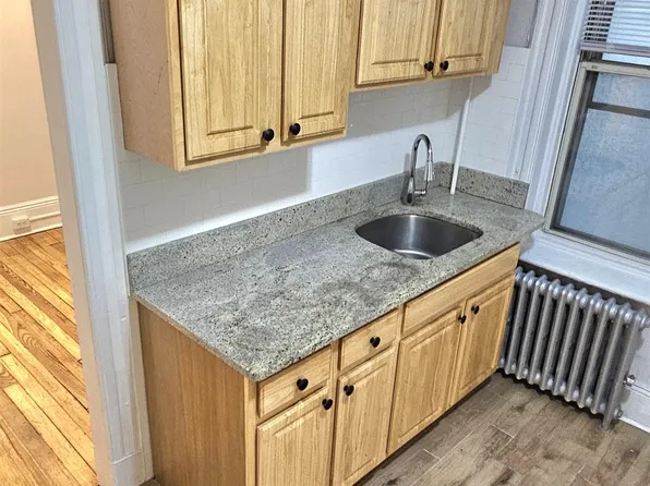 327 Jackson Street image 26 of 47