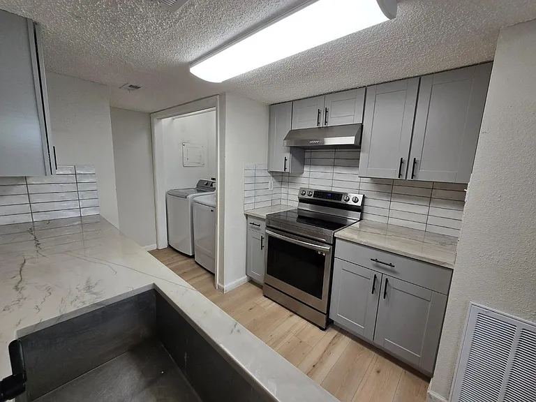 5640 Birchmont Dr #C — Photo 7