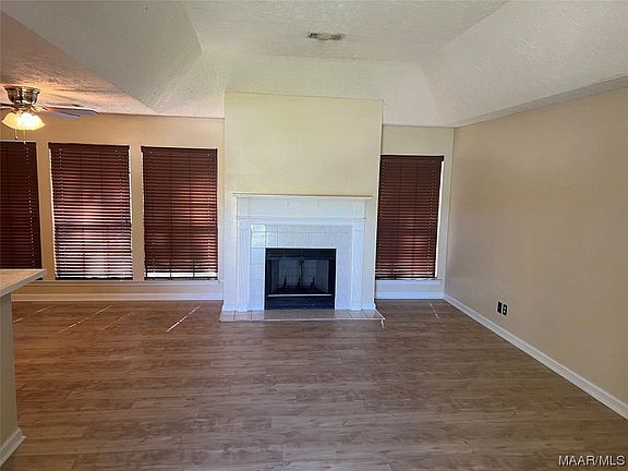 3rd image of 6508 Morning Glory Ct