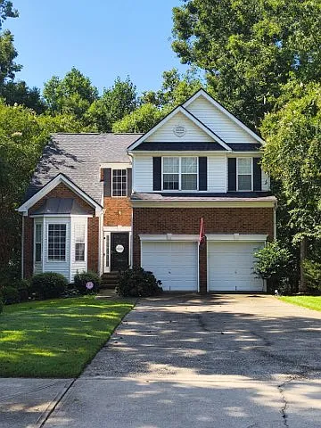 207 Stapleford Park Dr — Photo 2