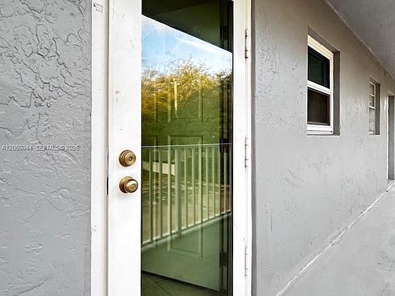2nd image of 3265 Griffin Rd APT 205