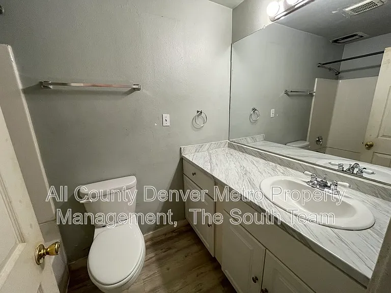 1590 Clinton St #4 — Photo 9
