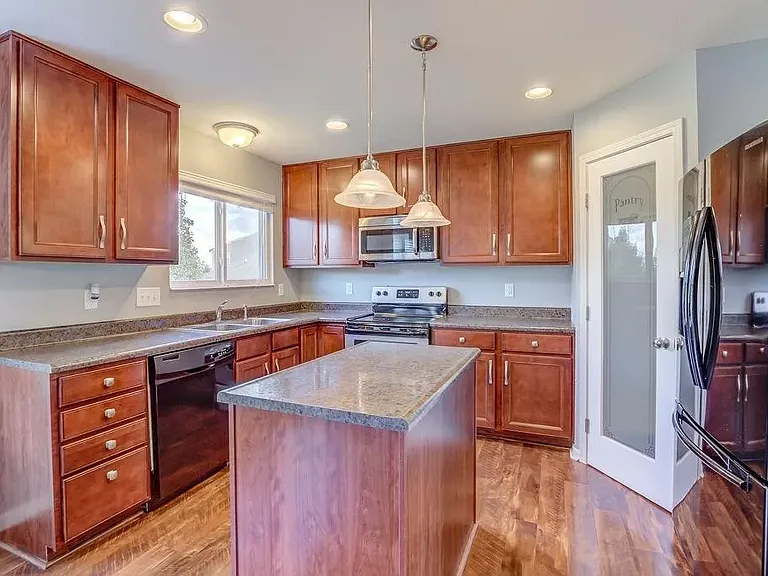 54 Shady Pines Ave — Photo 6