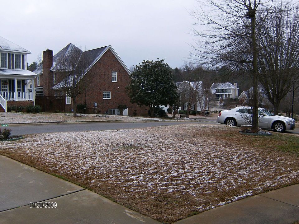 2nd image of 183 Doverside Dr