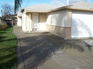 1060 Gilbert St, Hayward, CA 94541