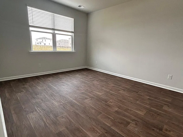 477 Lake Ridge Blvd — Photo 28