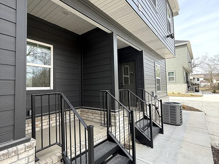 1528 W Sligo St #1 — Photo 14