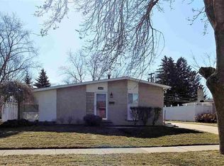 35738 Griswald St, Clinton Township, MI 48035