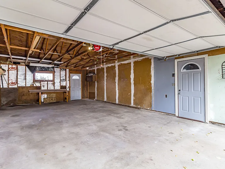 1324 W Sioux St — Photo 15