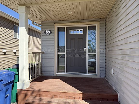2nd image of 53 Mount Sundance Rd W