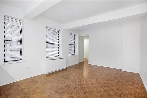Sold by Manhattan Management Group | media 2