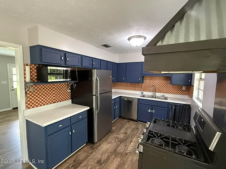 7451 Crill Ave — Photo 8