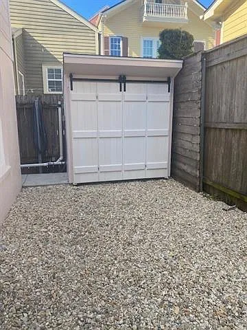 216 Bermuda St #1A — Photo 12