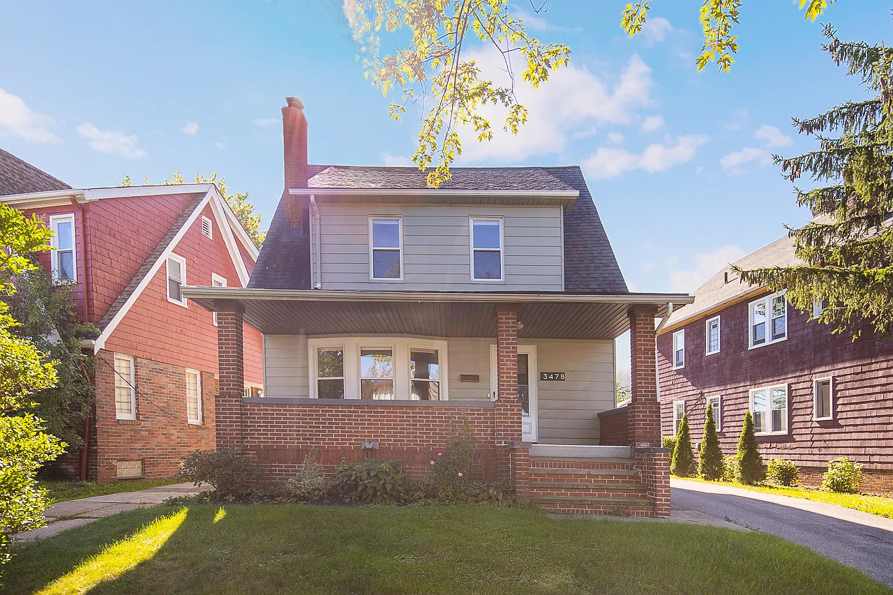 3 bed, 1.5 bath, 2103 sqft, $1,950 — Photo 1