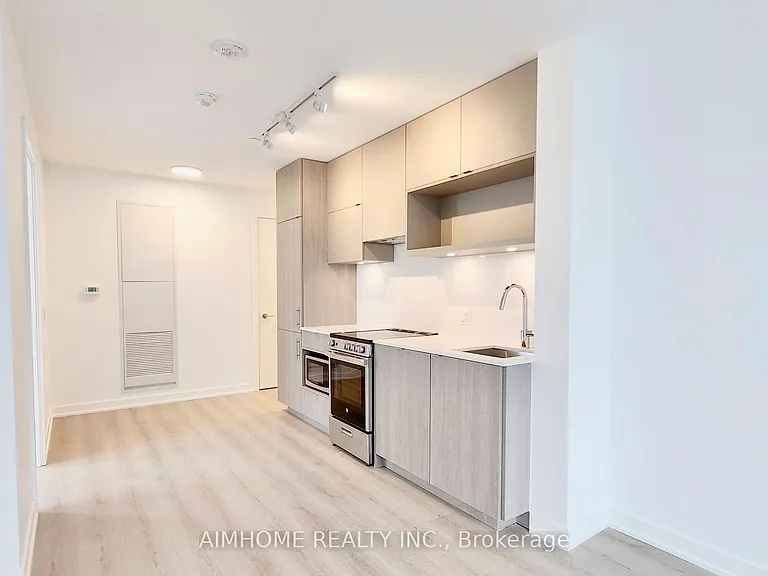100 Queen St E #3303 — Photo 7