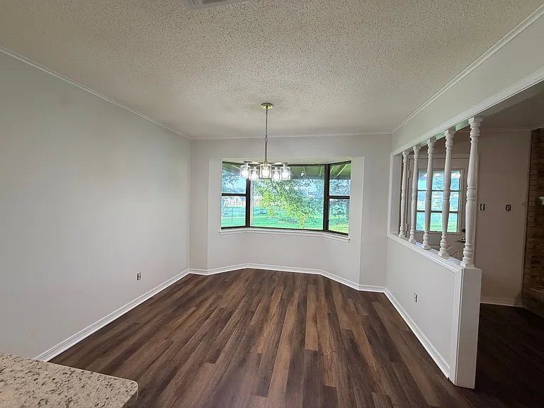 217 Flagg Dr — Photo 6
