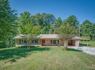 2160 Gilliam Mountain Rd, Hendersonville, NC 28792