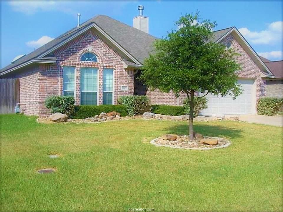 1st image of 3919 Latinne Ln