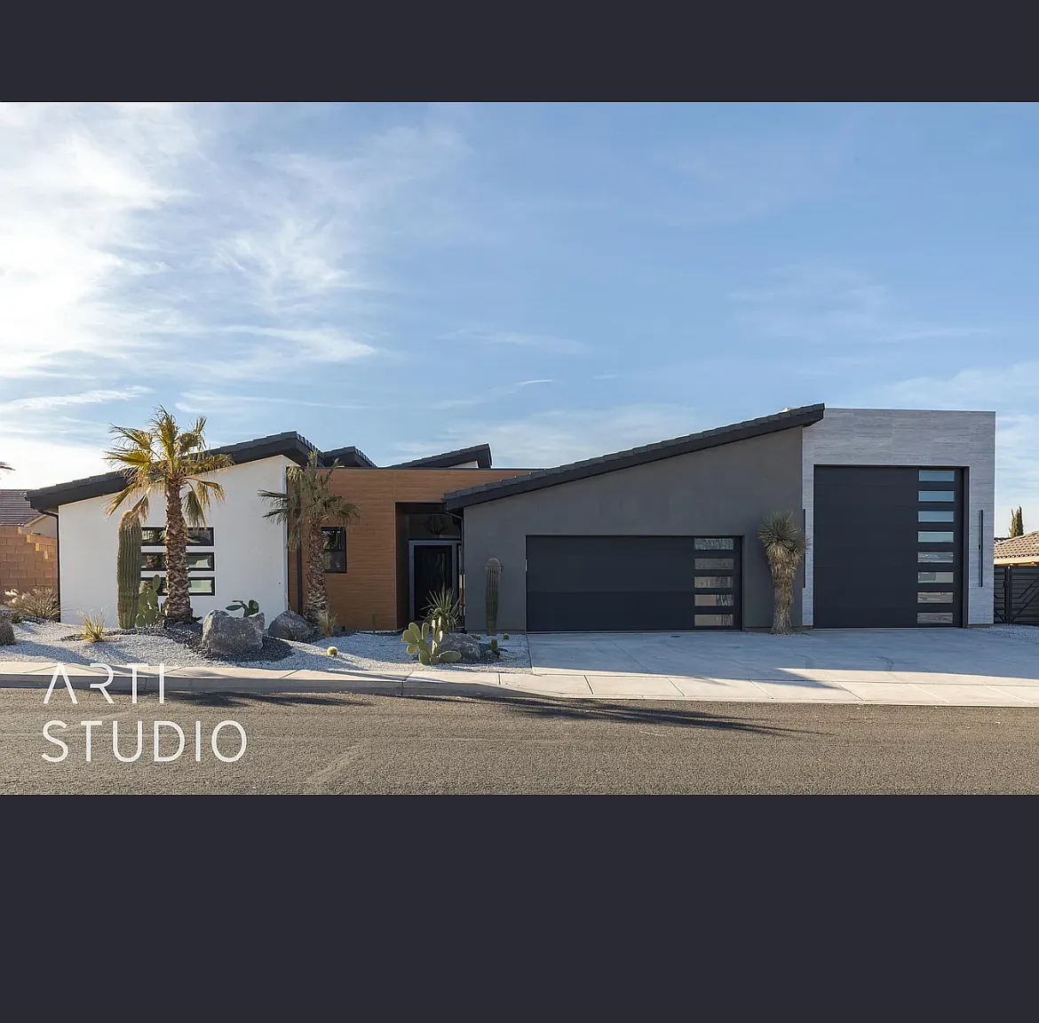 5 bed, 2860 sqft, $6,700 — Photo 1