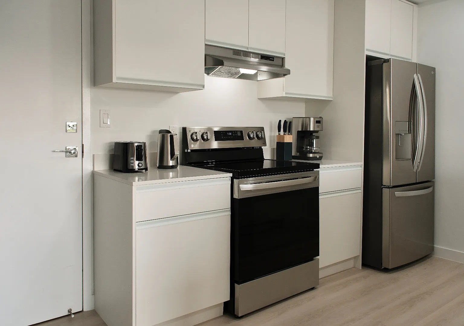 2201 Polk St - 401 — Photo 3