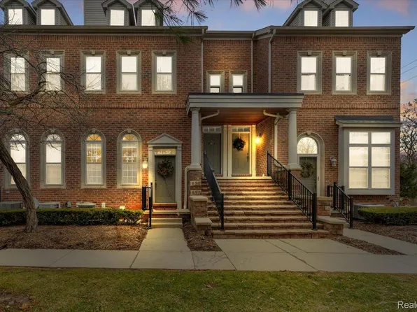 657 River Park Village Blvd, Northville, MI 48167