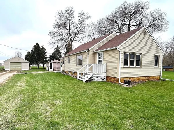 1604 17th St, Emmetsburg, IA 50536