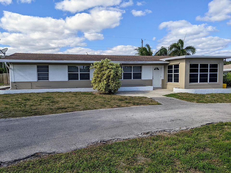 1st image of 299 NW 12th Street