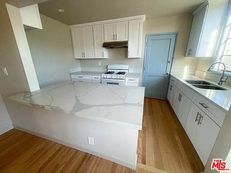 1241 N Crescent Heights Blvd #1243D — Photo 6