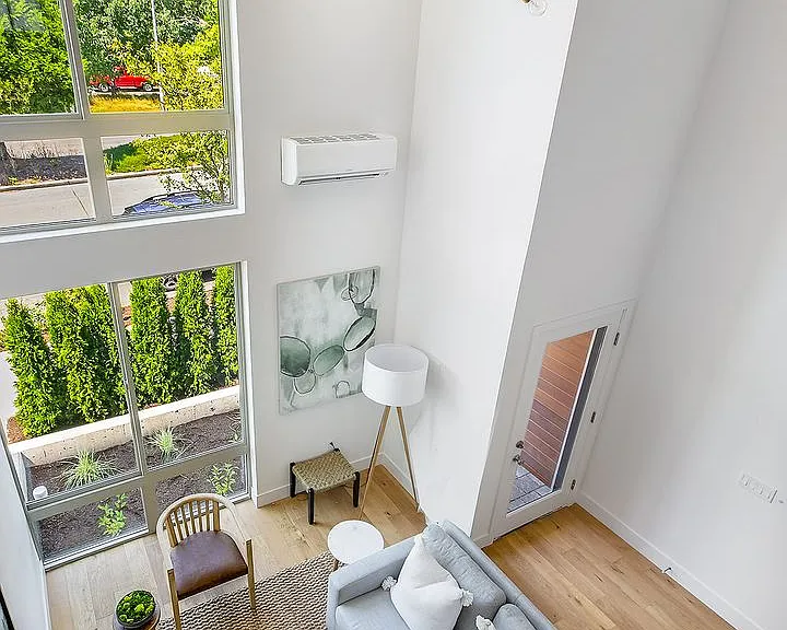 5054 Sand Point Way NE — Photo 10