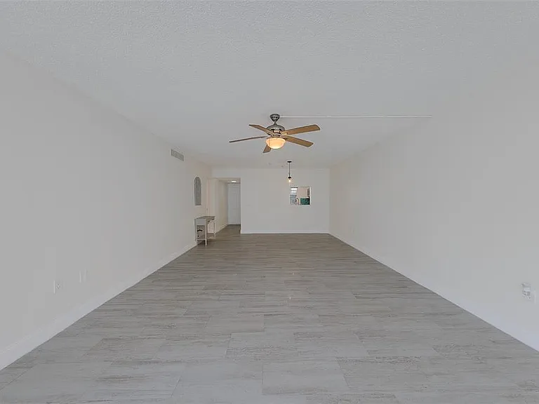 10215 Regal Dr #4 — Photo 20