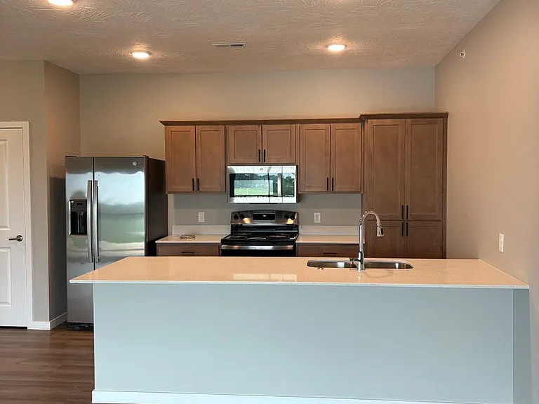 600 Salem Ave SE — Photo 16