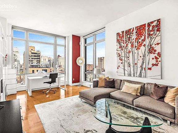 4th image of 401 E 60th St #12CD