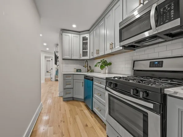 1118 Prospect Place image 14 of 18