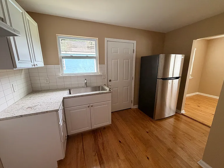 3606 Brady St — Photo 2