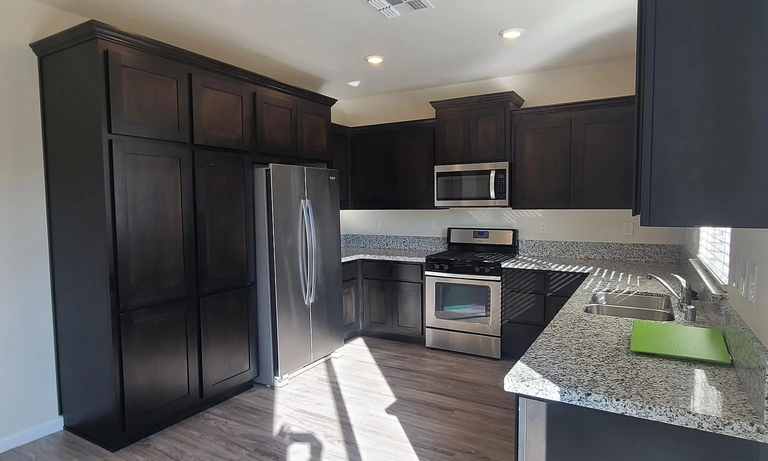 3 bed, 2.5 bath, 1502 sqft, $2,695 — Photo 4