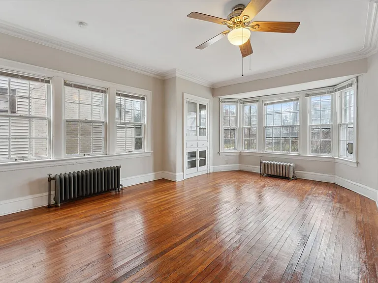 13108 Cedar Rd Cleveland Heights Oh 44118 — Photo 9