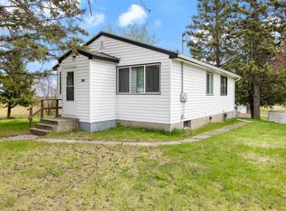 808 3rd St N, Tower, MN 55790