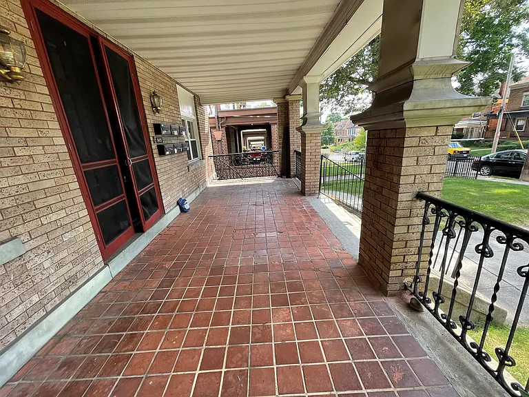 5425 Baywood St — Photo 17