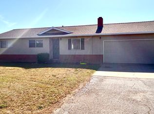 10449 Pioneer Ave, Oakdale, CA 95361