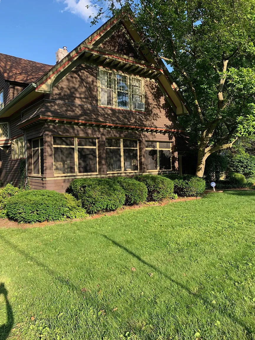 324 N Taylor Ave photo 1