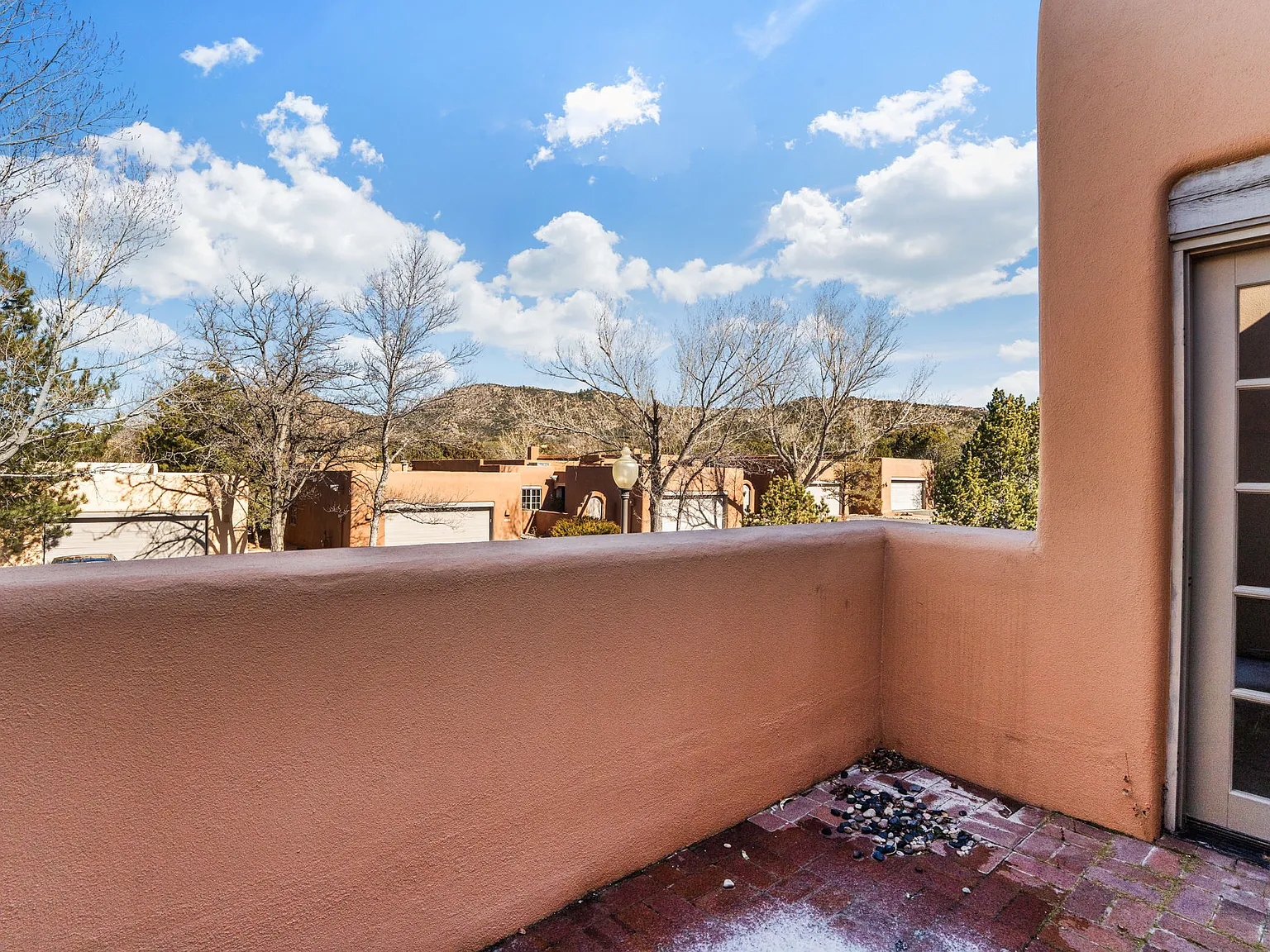 Balcony / View