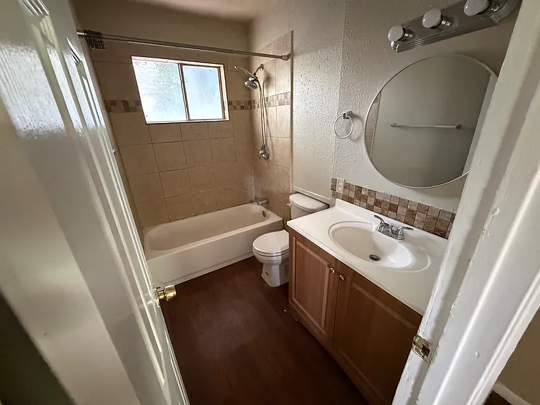 211 Baldwin Ave #203 — Photo 7