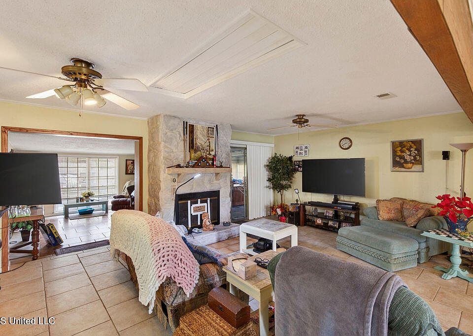 734 Canterbury Dr, Biloxi, MS 39532 | Zillow