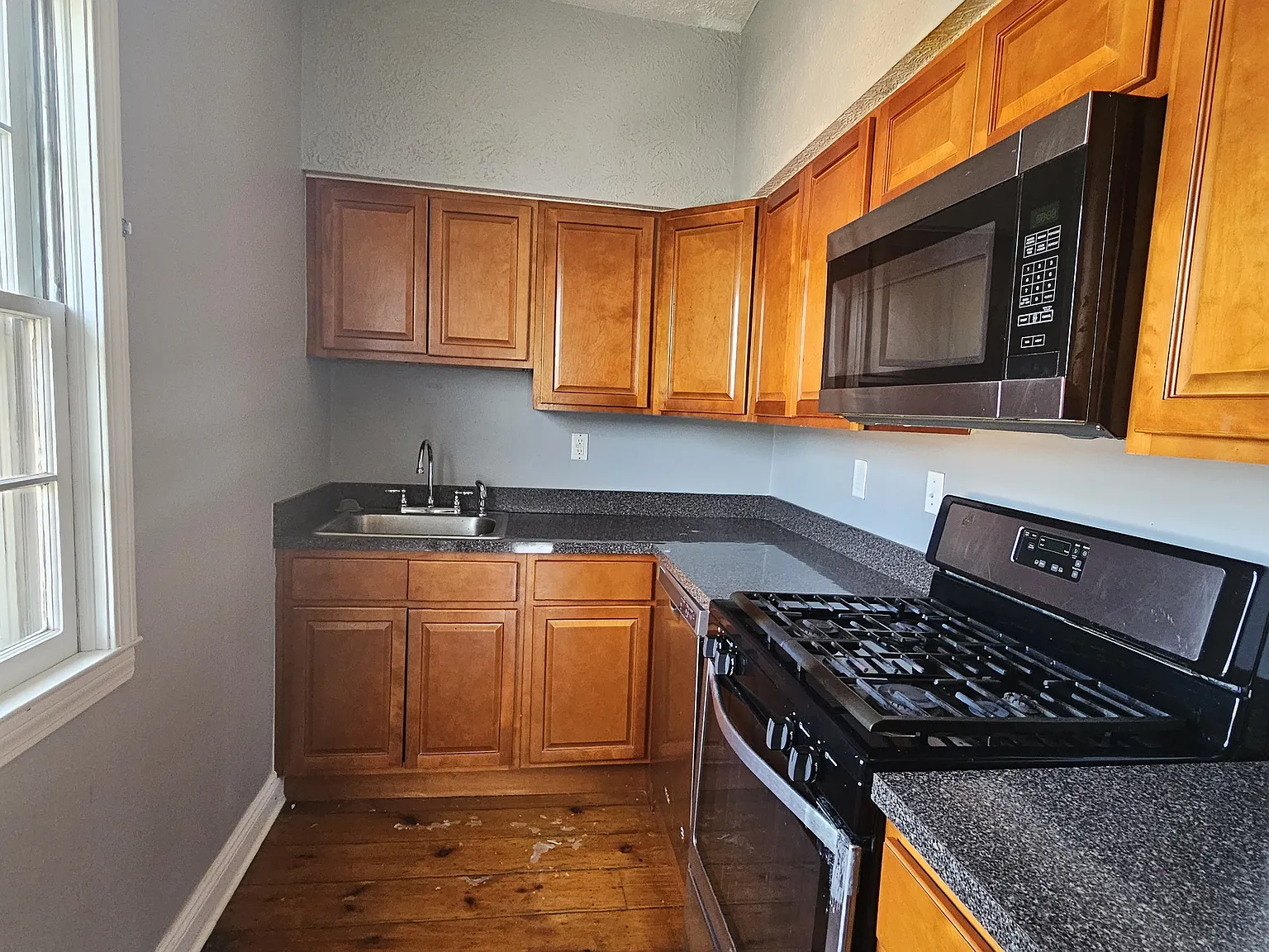 1 bed, $1,525 — Photo 4