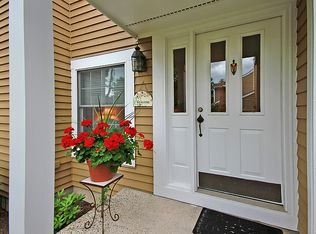 10 Exeter Rd, Bedminster, NJ 07921