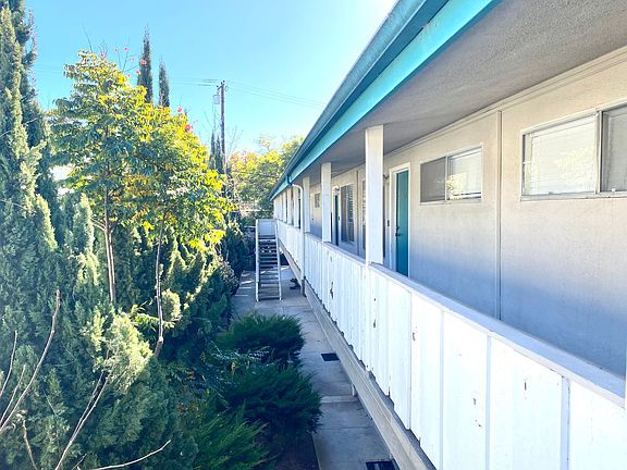 3rd image of 3940 Via Lucero APT 19