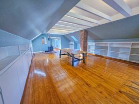 8 Randall St, Salem, MA